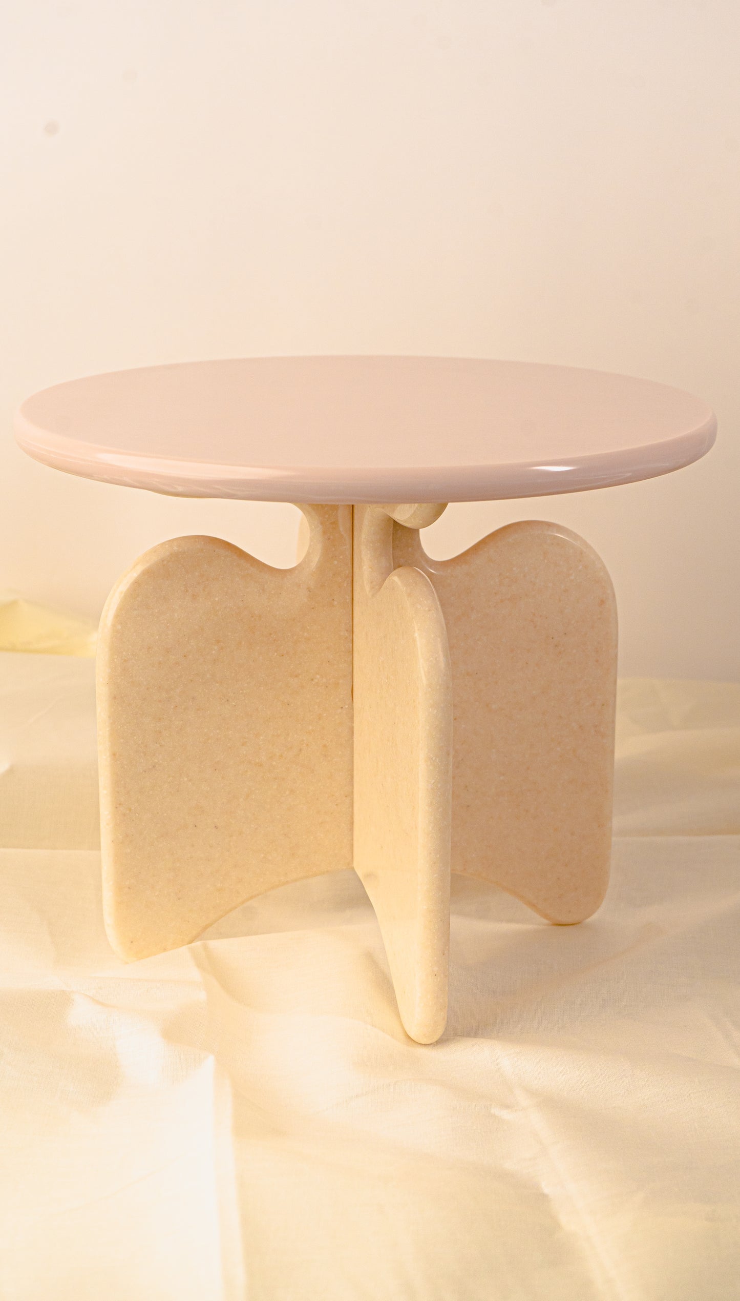 Curved Cake Stand